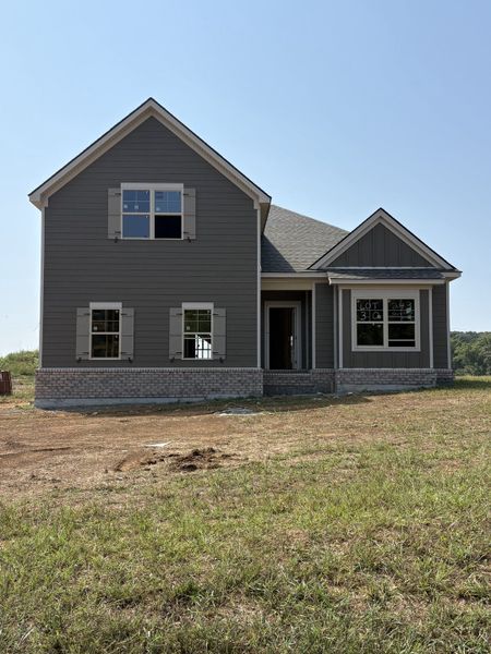 Exterior details and patio area of a home in Stoneridge Estates, Shelbyville (Image 1). Exterior details and patio area of a home in Stoneridge Estates, Shelbyville (Image 1).