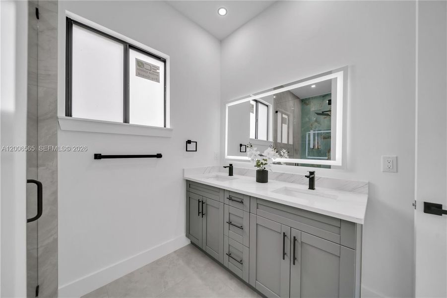 Furnished interior view inside a new home in , Lehigh Acres (Image 7).