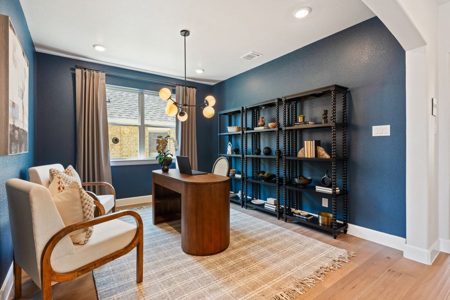 Representative furnished interior of a home built from the Avalon by Beazer Homes in Enclave at Legacy Hills, Celina (Image 7).