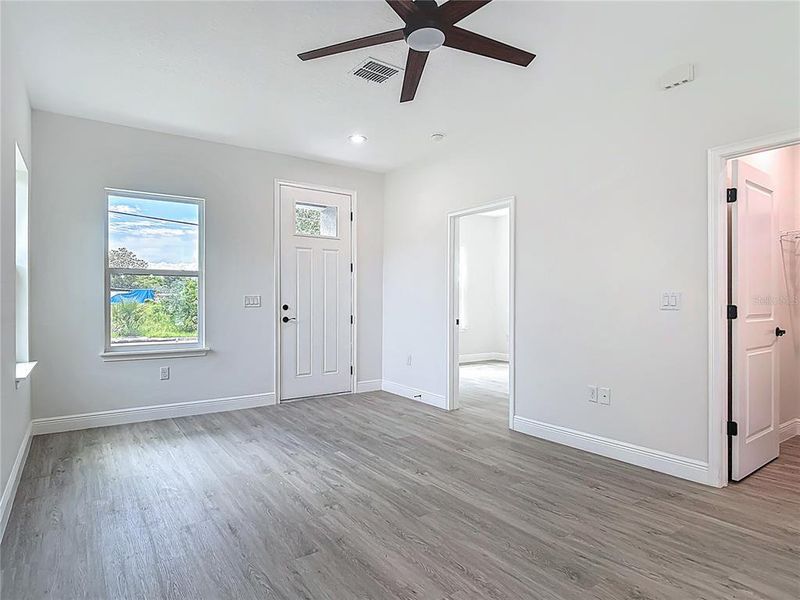 Spacious, unfurnished interior of a new home in , Sanford (Image 26).