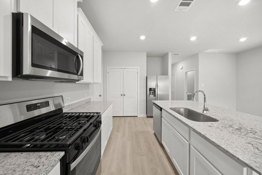 Furnished interior view inside a new home in Lexington Heights, Willis (Image 9). Furnished interior view inside a new home in Lexington Heights, Willis (Image 9).