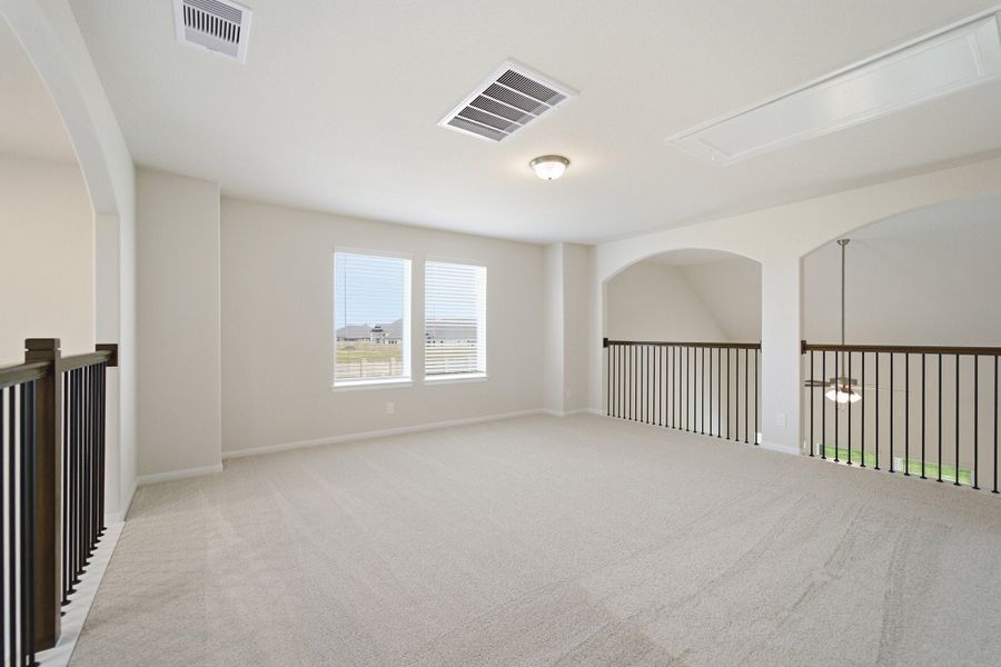 Spacious, unfurnished interior of a new home in Wildrye, Waller (Image 44).
