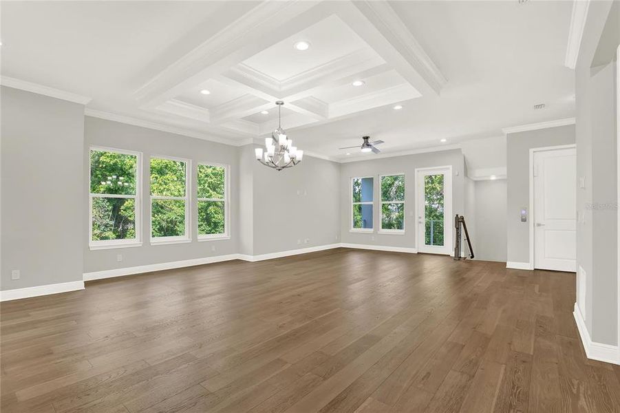 Spacious, unfurnished interior of a new home in , Tampa (Image 24).