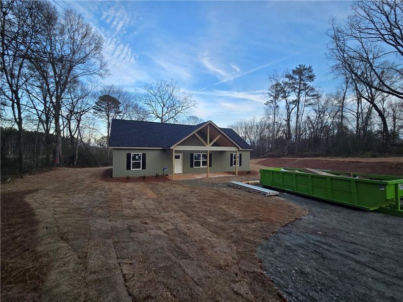 Exterior details and patio area of a home in , Lavonia (Image 7).
