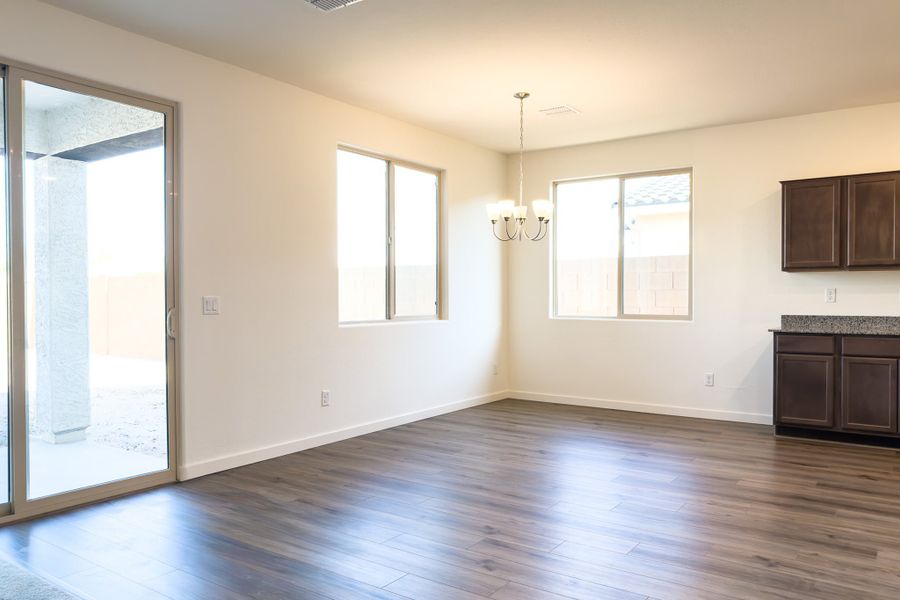 Spacious, unfurnished interior of a new home in Rancho Mirage, Maricopa (Image 28). Spacious, unfurnished interior of a new home in Rancho Mirage, Maricopa (Image 28).