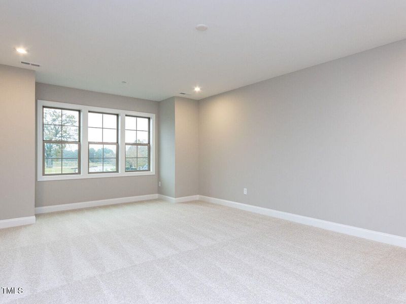 024-1280x960-bonus-room