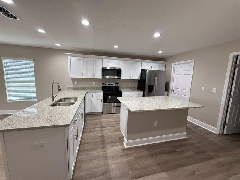 Furnished interior view inside a new home in , Bartow (Image 8).