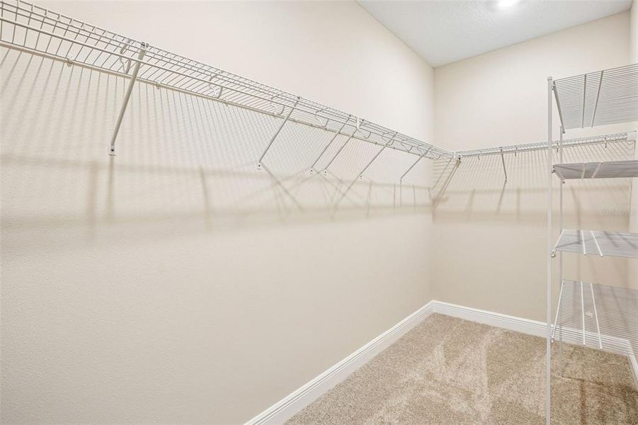 Spacious, unfurnished interior of a new home in Oakfield Trails, Parrish (Image 16).