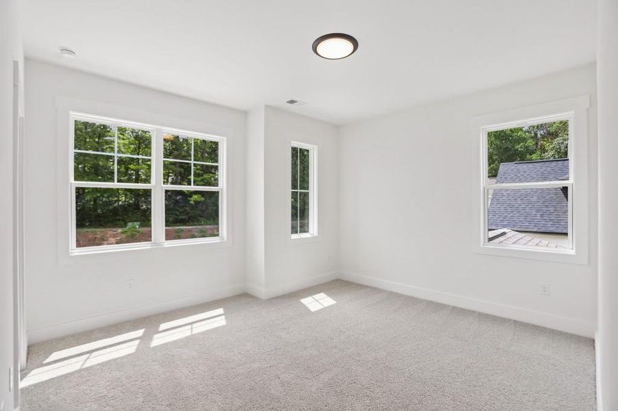 Spacious, unfurnished interior of a new home in , Marietta (Image 26).
