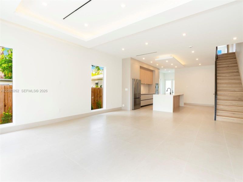 Spacious, unfurnished interior of a new home in , Fort Lauderdale (Image 20). Spacious, unfurnished interior of a new home in , Fort Lauderdale (Image 20).