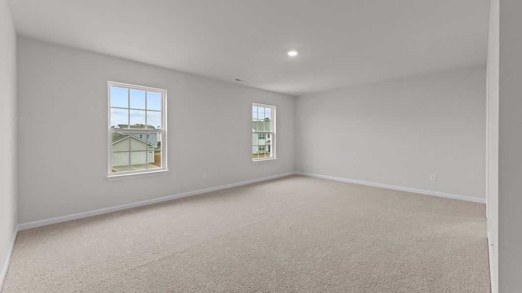 Spacious, unfurnished interior of a new home in Madeline Farm, New Bern (Image 24).