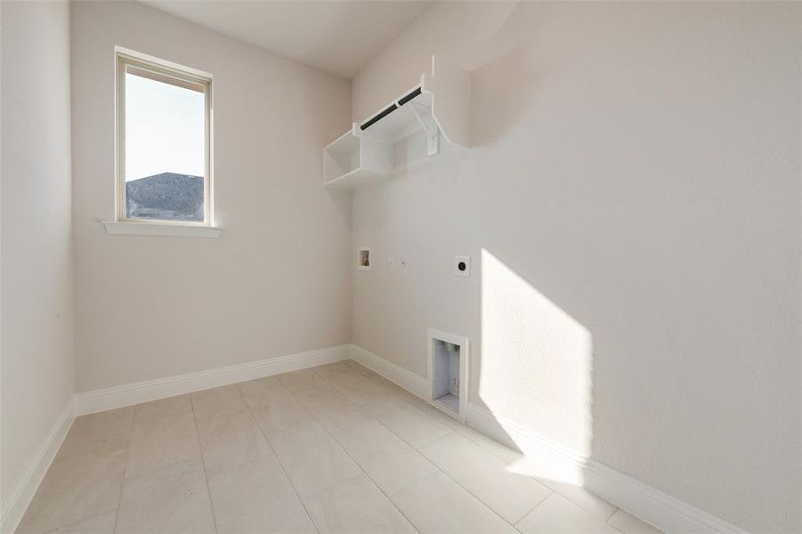 Spacious, unfurnished interior of a new home in Arbors at Legacy Hills, Celina (Image 25).