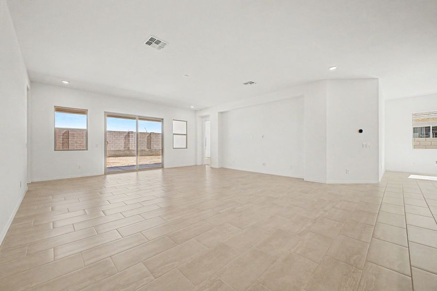 Spacious, unfurnished interior of a new home in Las Ventanas - RV Collection, Goodyear (Image 10). Spacious, unfurnished interior of a new home in Las Ventanas - RV Collection, Goodyear (Image 10).
