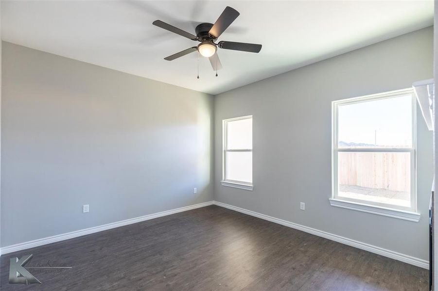Spacious, unfurnished interior of a new home in , Abilene (Image 22).