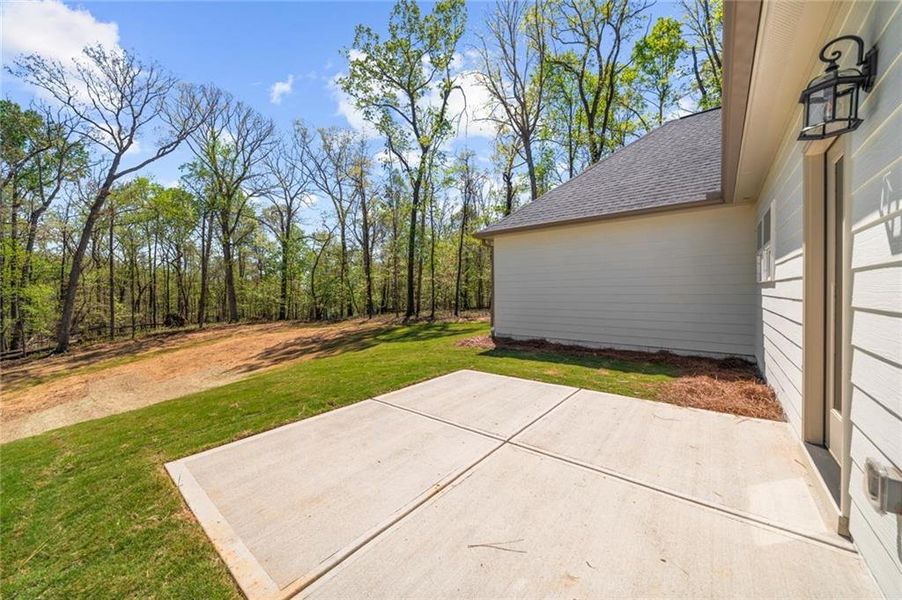 Exterior details and patio area of a home in , Gainesville (Image 29).