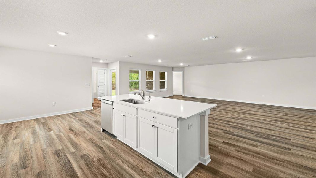 Furnished interior view inside a new home in Sunny Hills, Chipley (Image 7).