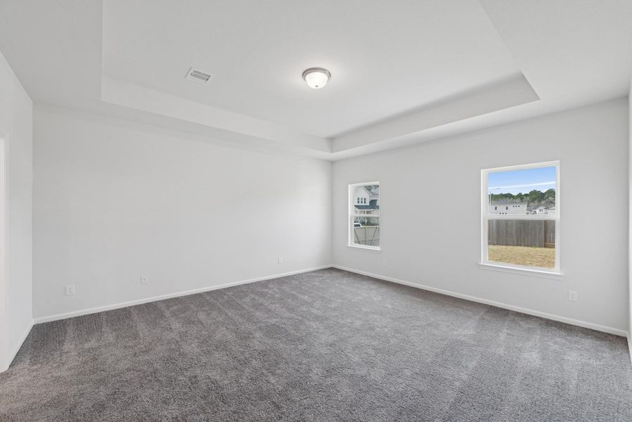Spacious, unfurnished interior of a new home in Sierra Vista, Rosharon (Image 22).