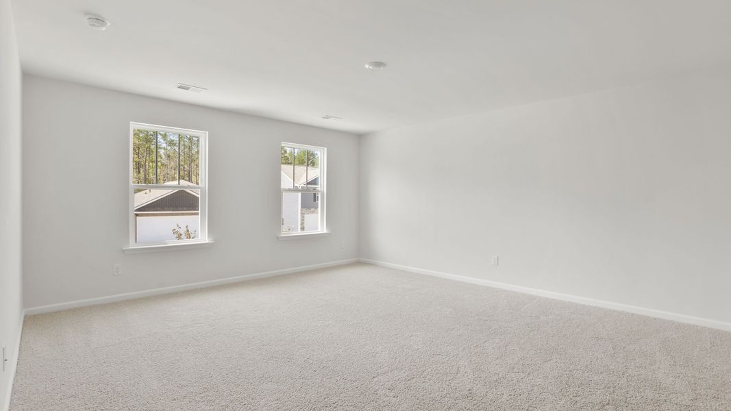 Spacious, unfurnished interior of a new home in Harrier Point, Woodruff (Image 28).