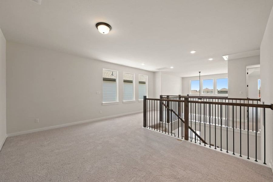 Spacious, unfurnished interior of a new home in Lariat, Liberty Hill (Image 44).