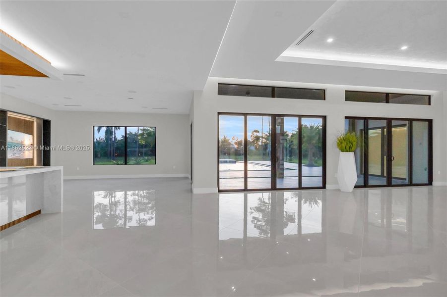 Spacious, unfurnished interior of a new home in , Homestead (Image 21).