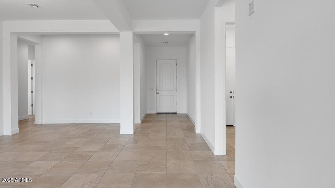 hj-az-phx-allen-ranches-expedition-adela hj-az-phx-allen-ranches-expedition-adela