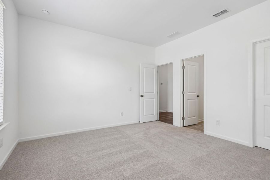 Spacious, unfurnished interior of a new home in Alder Creek, Cumming (Image 18).