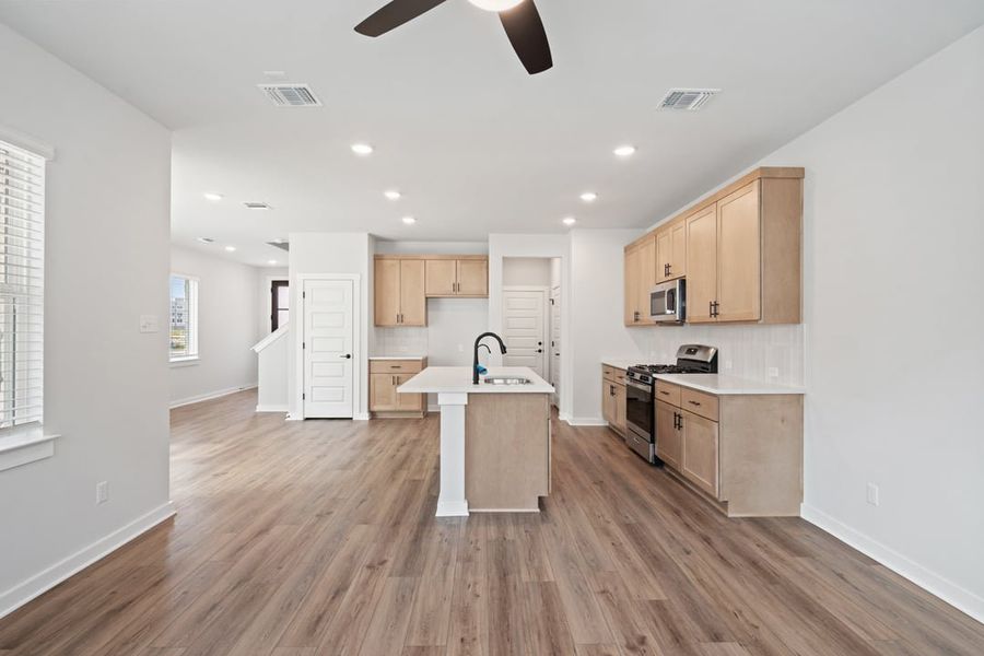 Furnished interior view inside a new home in Union Collection at Park Central, Georgetown (Image 10).