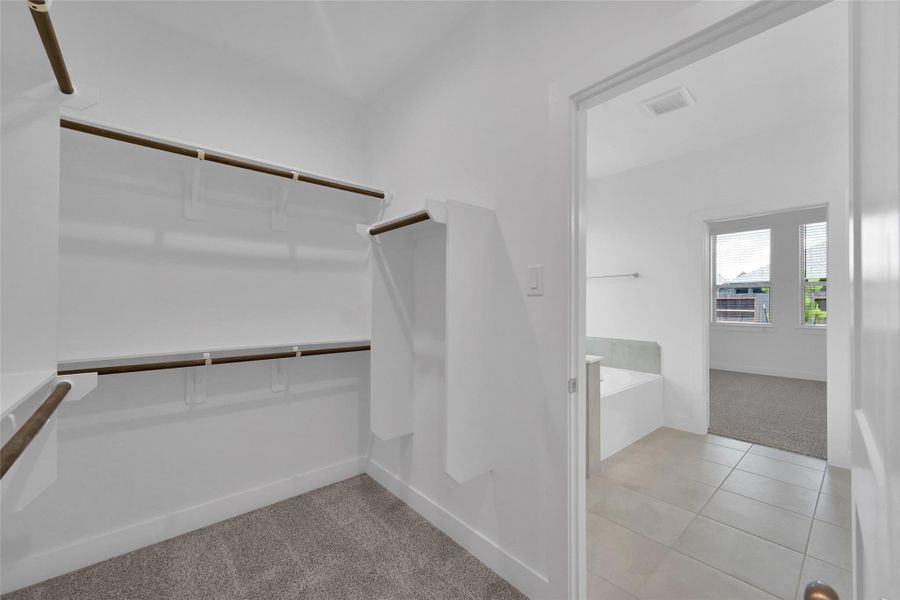 Spacious, unfurnished interior of a new home in Evergreen, Conroe (Image 30). Spacious, unfurnished interior of a new home in Evergreen, Conroe (Image 30).