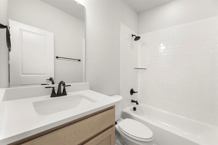 22. 2101 Clairmount - 2ND Bath