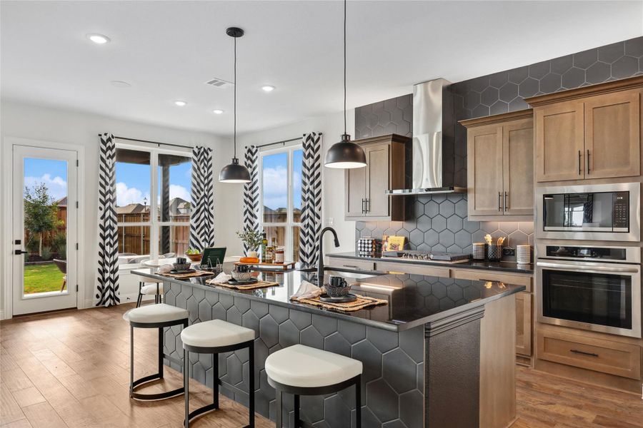 Model home photos of similar floorplans, not pictures of actual home. Model home photos of similar floorplans, not pictures of actual home.