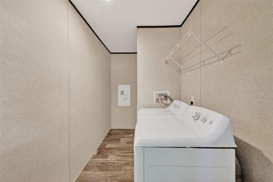 Close-up of interior finishes inside a home in , Bushnell (Image 9).