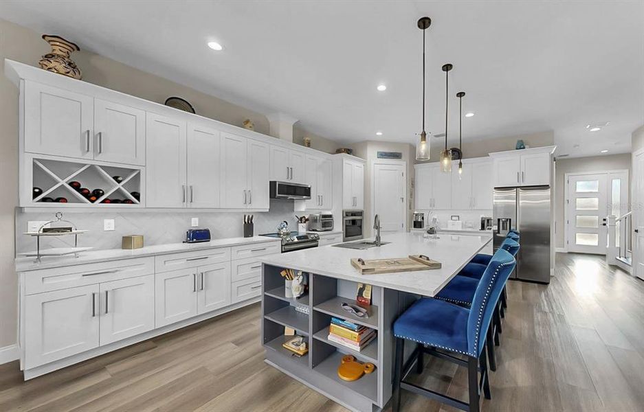 Furnished interior view inside a new home in , Apollo Beach (Image 34).