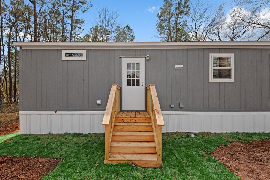 Exterior details and patio area of a home in , Magnolia (Image 20).