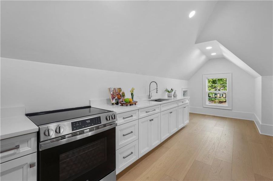 Furnished interior view inside a new home in , Monroe (Image 38).