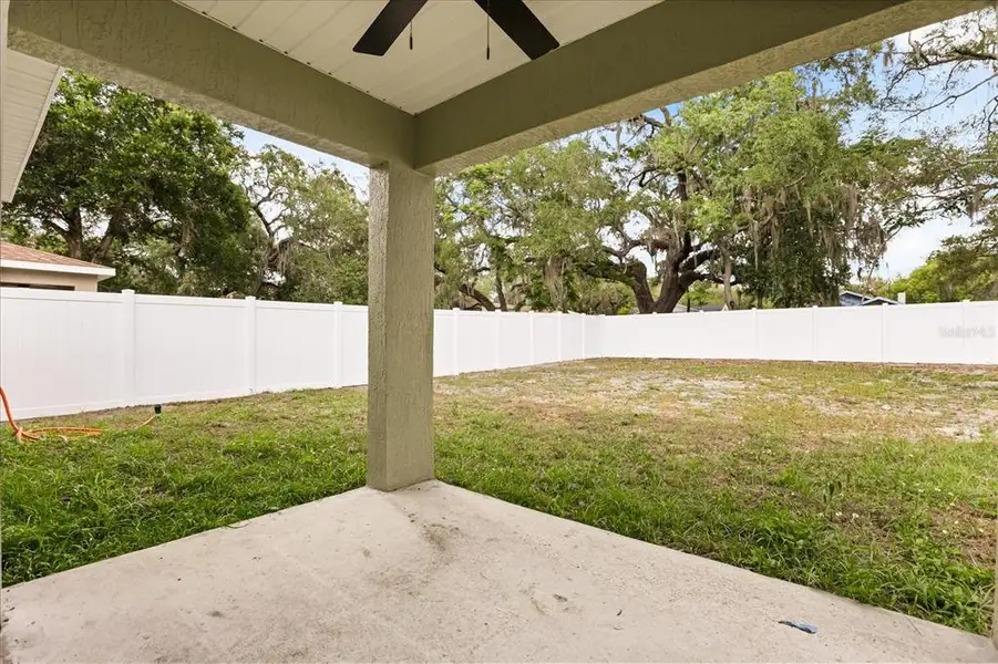 Exterior details and patio area of a home in , Leesburg (Image 3).