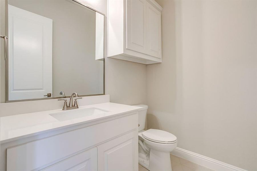 Furnished interior view inside a new home in , Weatherford (Image 9).