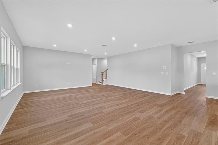 Spacious, unfurnished interior of a new home in Hamilton Place, Cartersville (Image 13).