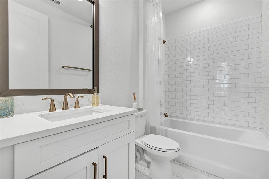 Furnished interior view inside a new home in SouthShore Yacht Club: Somerset Preserve, Ruskin (Image 11). Furnished interior view inside a new home in SouthShore Yacht Club: Somerset Preserve, Ruskin (Image 11).