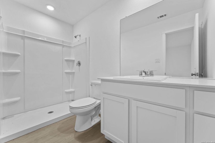 Furnished interior view inside a new home in Spring Grove, St. Hedwig (Image 9).