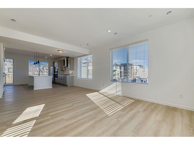 Spacious, unfurnished interior of a new home in Parkside West at Baseline, Broomfield (Image 30).