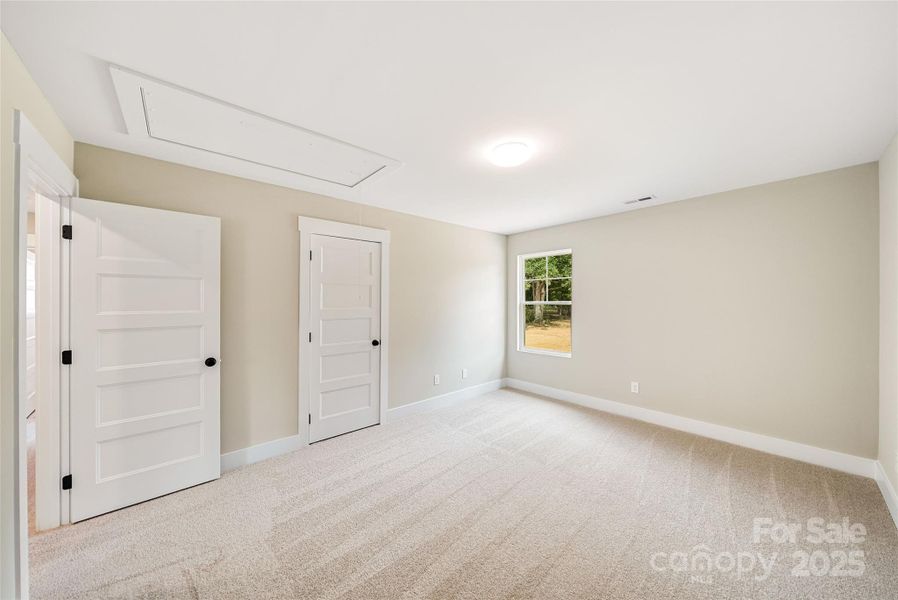 Spacious, unfurnished interior of a new home in , Monroe (Image 28).
