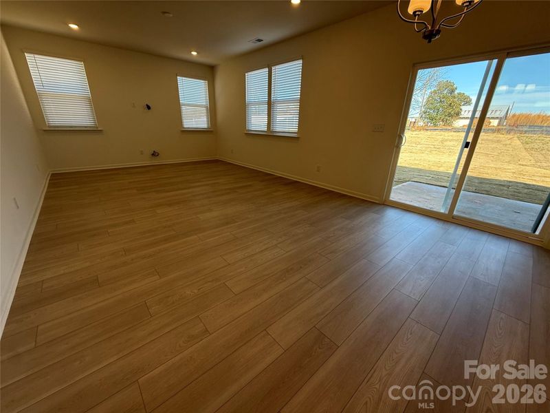 Spacious, unfurnished interior of a new home in Wellington Pointe Classic, Monroe (Image 12).