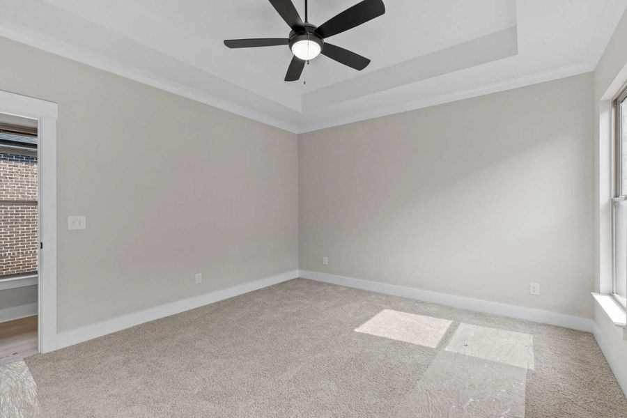 Spacious, unfurnished interior of a new home in The Paddock Courtyard, Bungalow, & Villa Homes, Gallatin (Image 7).