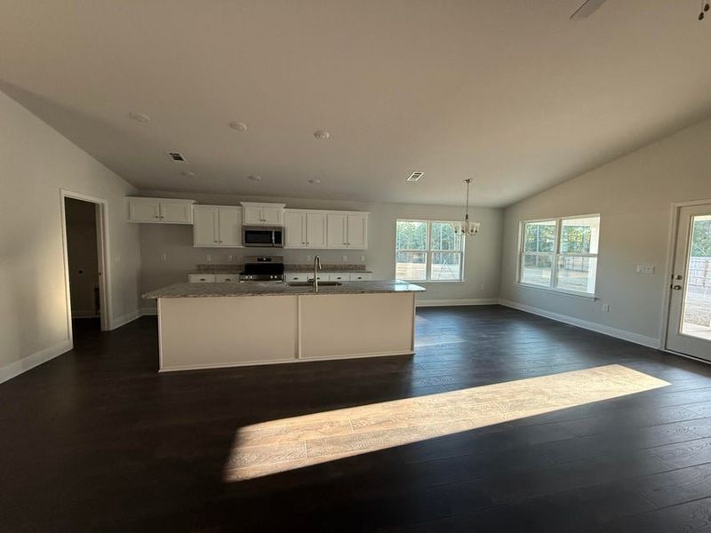 Image 9 of a home in Ashton View.