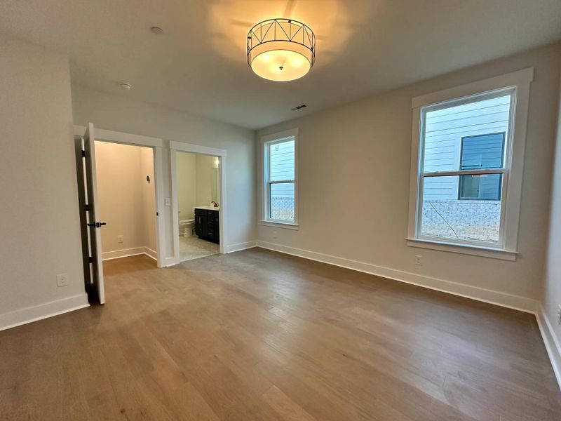 The Ballar A Secondary Suite Bedroom