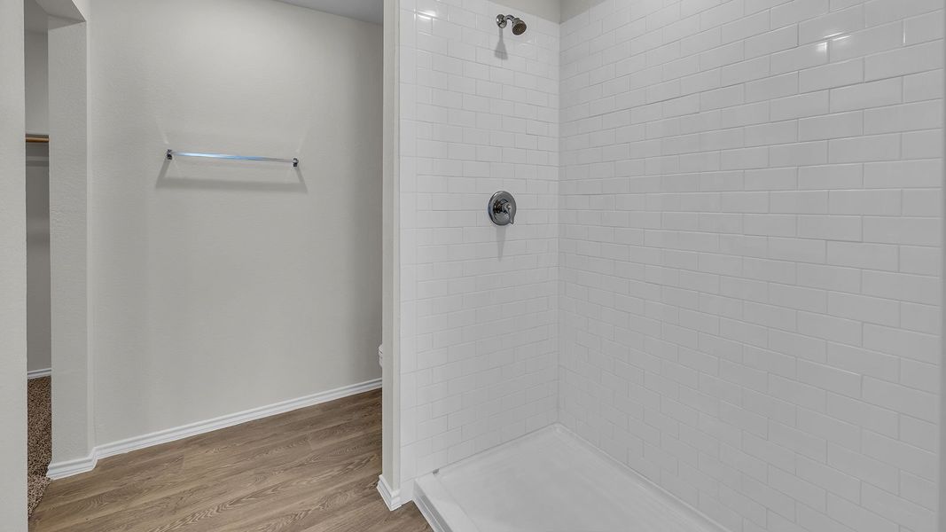 Representative unfurnished interior of a home built from the The Davis by D.R. Horton in Ladera, Luling (Image 25).