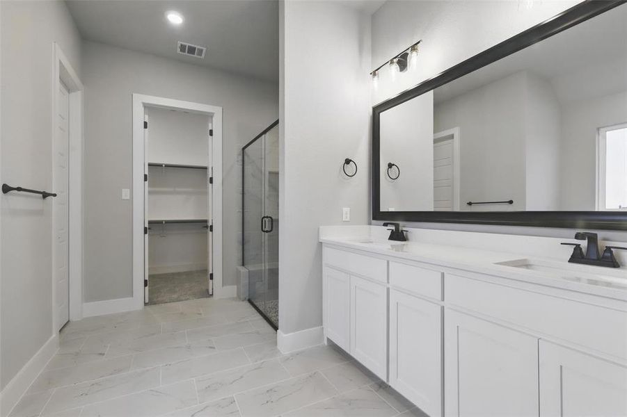 Image 15 of a home in Coyote Crossing. Image 15 of a home in Coyote Crossing.