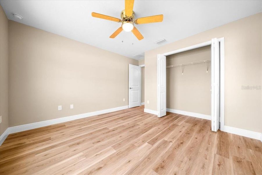 Spacious, unfurnished interior of a new home in , Dunnellon (Image 16).