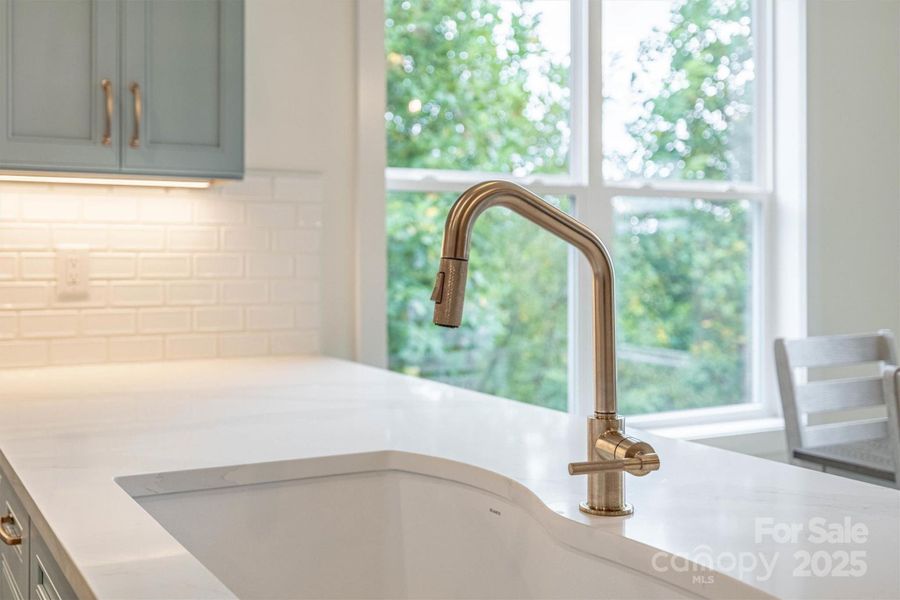 Close-up of interior finishes inside a home in , Nebo (Image 20).