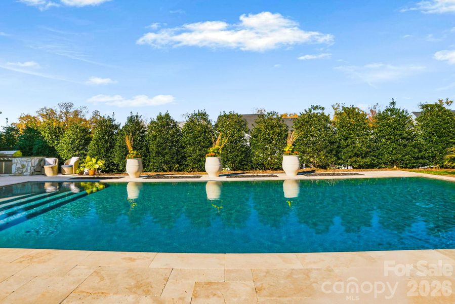 Community amenities in , Huntersville (Image 44).